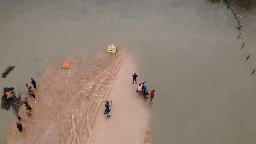 Comunidades rurais ficam ilhadas em Rio Tinto, após chuvas na Paraíba — Foto: Reprodução/TV Cabo Branco