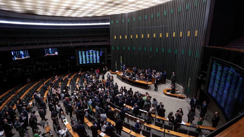 Plenário da Câmara: Legislativo trabalha menos em anos eleitorais