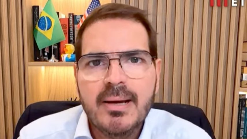 Constantino diz que família Bolsonaro deveria repensar Flávio candidato