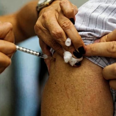 PBH abre 19 centros de saúde neste sábado para vacinação contra gripe