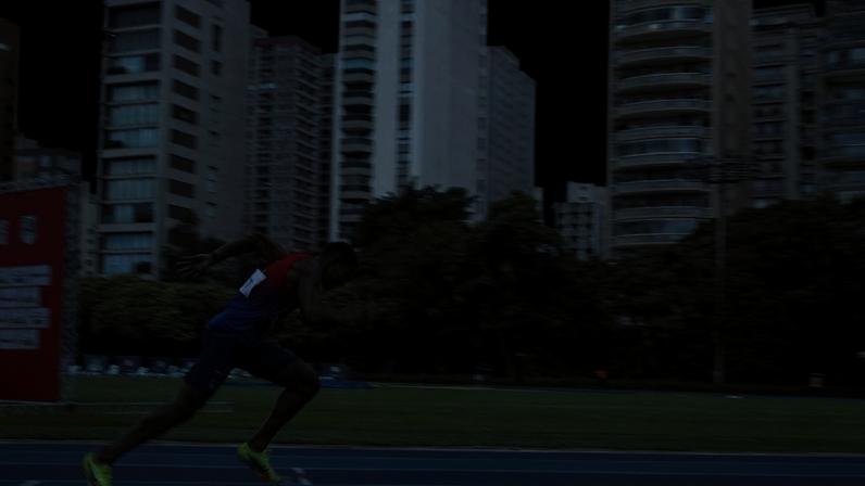 Caminhada inclinada ou corrida: qual treino oferece melhores resultados