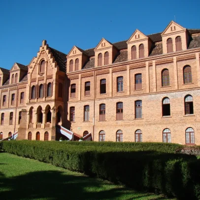 Seminário centenário inspirado em modelo alemão atrai público com museu