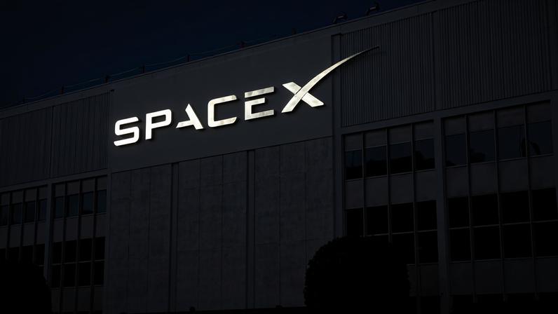 SpaceX pode atrair bilhões com IPO previsto para 2026