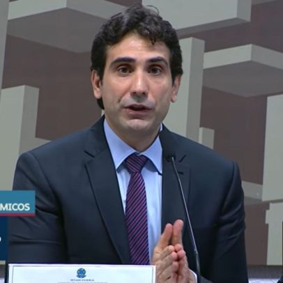 Devoção de servidores garante funcionamento do Pix, diz Galípolo