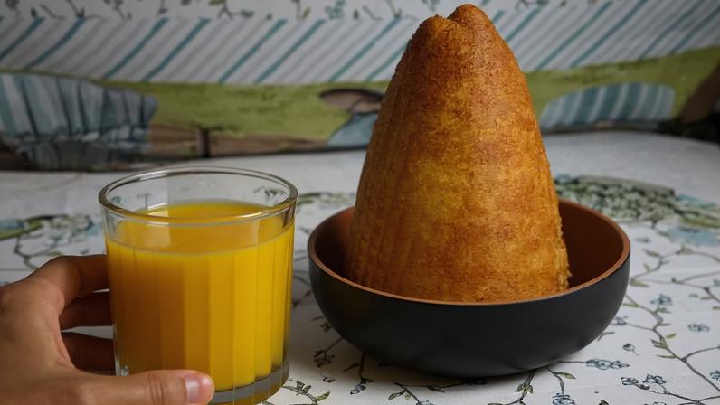 Tradicional coxinha gigante faz parte da rotina da cidade do interior paulista. (Foto: Ana Cláudia Peleteiro/Arquivo Pessoal)