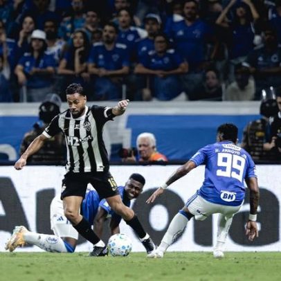 Cruzeiro tem atuação fraca e perde chance de afundar o rival