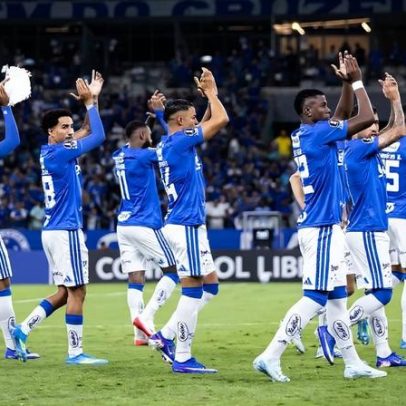 Cruzeiro encara Barcelona, eliminado, em Mineirão lotado