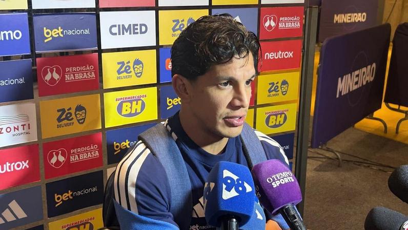 Romero foi o único jogador do Cruzeiro a falar na zona mista