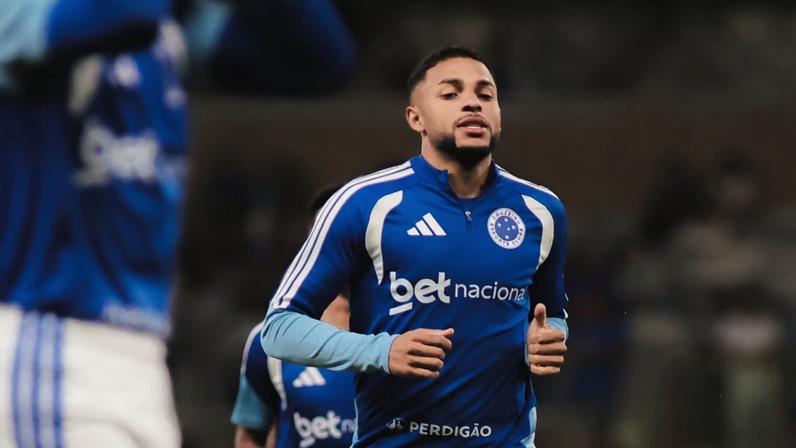 Wanderson tem 31 anos e mais um ano e meio de contrato
