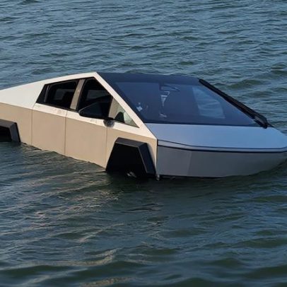 Homem é preso após dirigir Cybertruck em lago para testar 'Wade Mode'