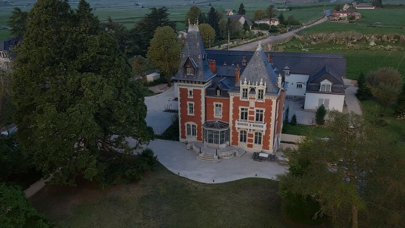 Domaine Albert Morot na Borgonha renasce, produz bons vinhos e lugar excepcional