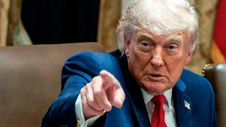 Trump quer eliminar garrafas de vinho que o homenageiam
