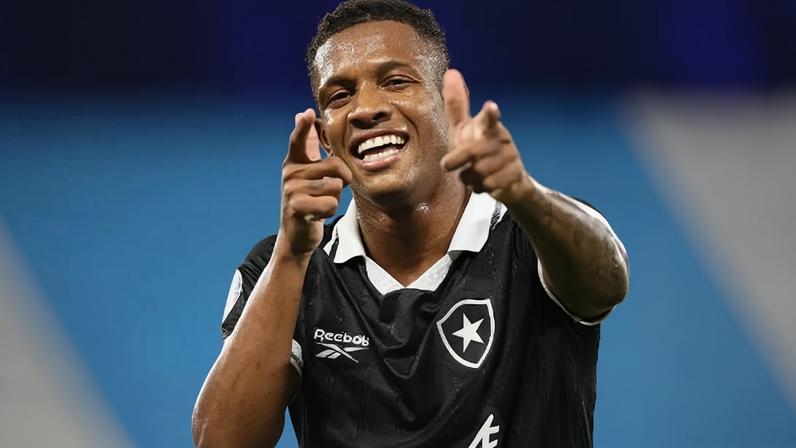 Danilo comemora gol da vitória do Botafogo contra o Racing