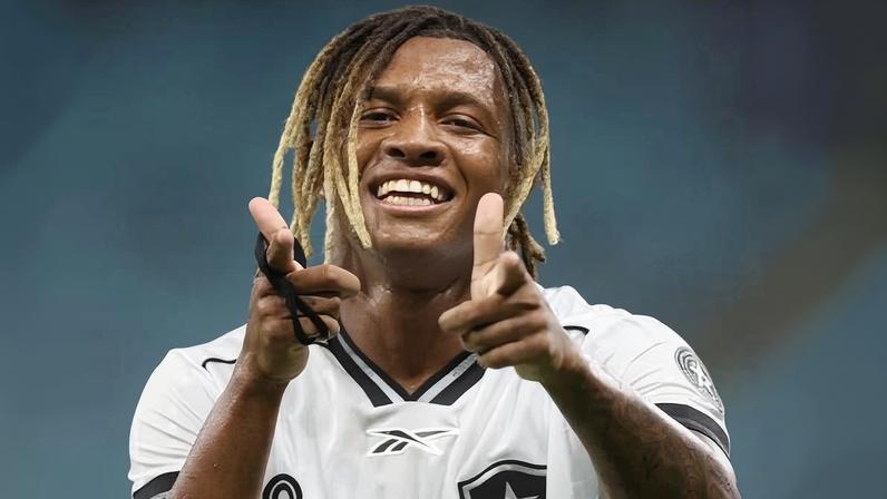 Danilo foi convocado para a Copa e está em alta no mercado