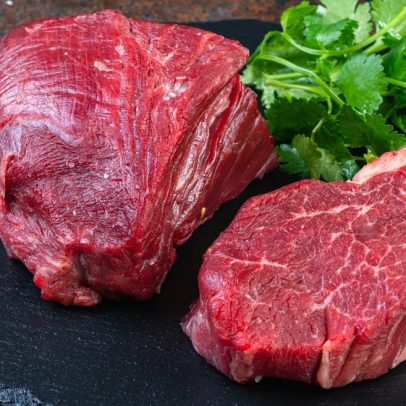 União Europeia bloqueia importação de carne e animais do Brasil