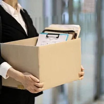Empresa de tecnologia anuncia demissão de 1 mil trabalhadores por IA