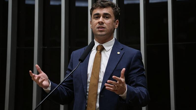 Nikolas Ferreira (PL-MG) defendeu que regras sobre liberdade de expressão e plataformas digitais devem ser discutidas pelo Congresso Nacional