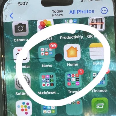 Bolinha preta na tela do celular: causas e como resolver