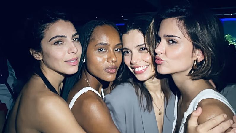 Rayssa Bratillieri, Duda Santos, Julia Lemos e Theresa Fonseca — Foto: Reprodução/ Instagram @theresafonseca