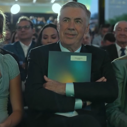 Quem é Chloe McClay, acompanhante de Ancelotti e da esposa na convocação