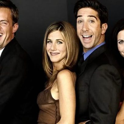 Elenco de Friends fica irritado com Lisa Kudrow após revelação de ganhos anuais