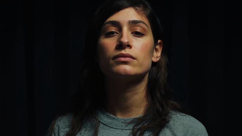 Luísa Arraes caracterizada como Cássia Eller