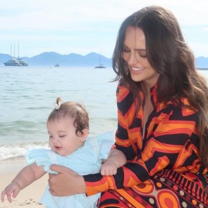 Rafa Kalimann leva Zuza à praia em Cannes