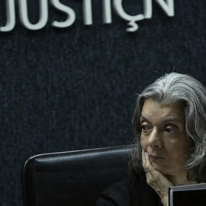 Cármen Lúcia vota pela derrubada da flexibilização da Lei da Ficha Limpa