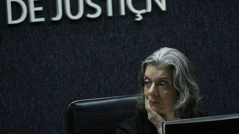 Brasília - A ministra Cármen Lúcia preside sessão do Conselho Nacional de Justiça (CNJ).
