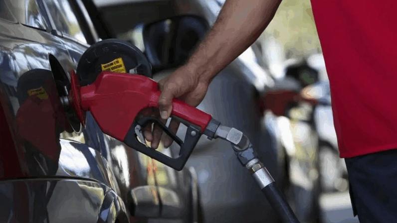 A medida é a 1ª voltada para a gasolina desde o início da guerra no Oriente Médio, em 28 de fevereiro