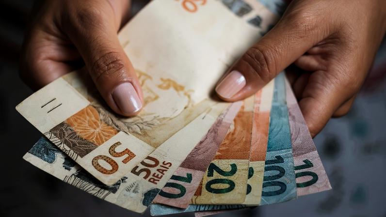 Receita paga hoje R$ 16 bilhões no maior lote de restituição da história