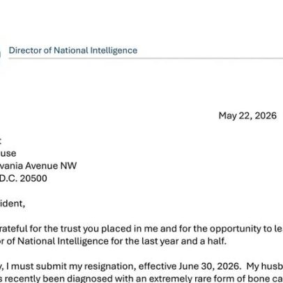 Tulsi Gabbard publica carta de demissão