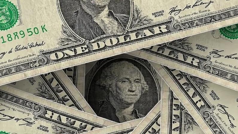 Dólar tem sessão influenciada por petróleo e prévia deinflação oficial
