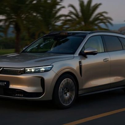 Stellantis se une a JLR e companhias chinesas para acelerar carros elétricos