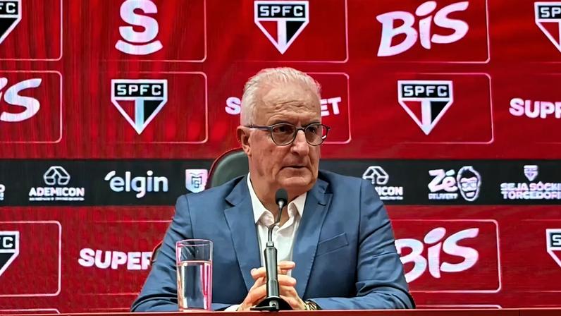 Dorival Júnior em entrevista coletiva pelo São Paulo (Foto: Izabella Giannola)