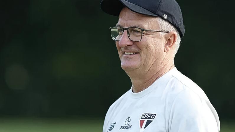 São Paulo anunciou nesta sexta-feira (15) a contratação do técnico Dorival Júnior, de 64 anos