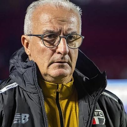 Dorival escalou igual a Roger; se fosse ele, estaria massacrado