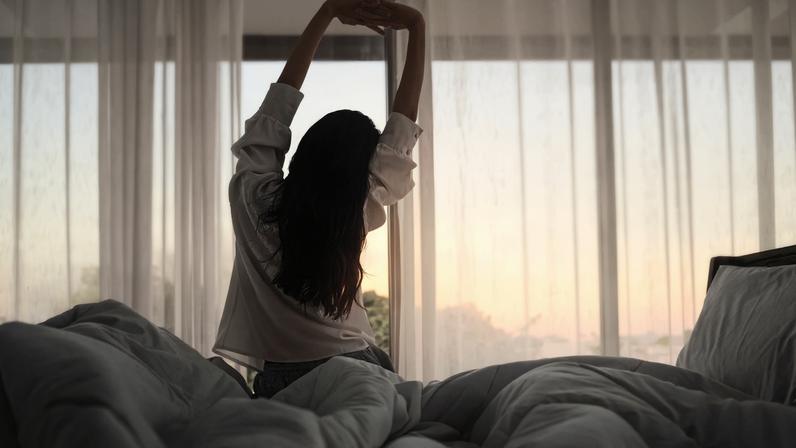 Dormir nu ou de pijama Veja o que a ciência recomenda — Foto: Getty Images