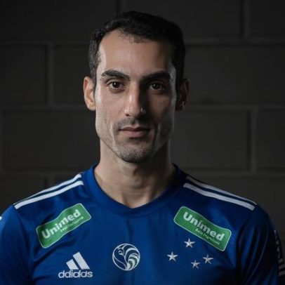 Douglas Souza encerra passagem pelo Cruzeiro após título da Superliga