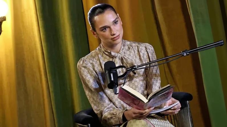 Dua Lipa processa Samsung por uso indevido de imagem para venda de TVs