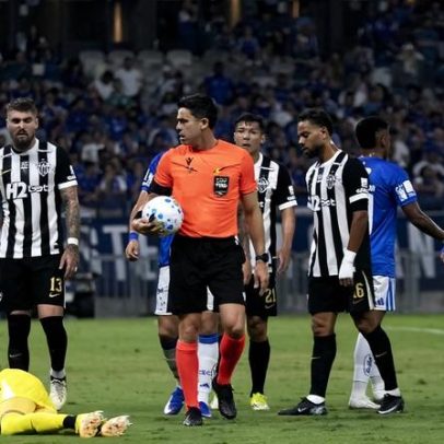 Dublador revela falas usadas em expulsões no clássico Cruzeiro x Atlético-MG