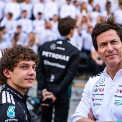 F1 2026: Toto Wolff critica a Mercedes, apesar das vitórias