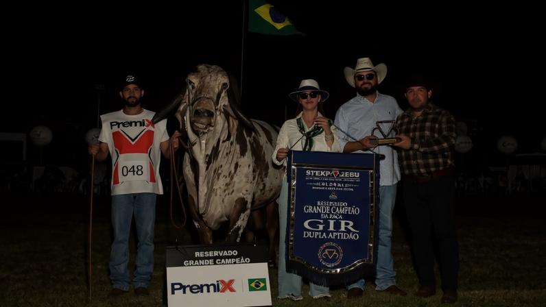 Imagem de um dos animais premiados na Expozebu