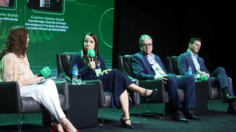 Painelistas debateram o papel do Brasil na nova geopolítica internacional dos recursos naturais