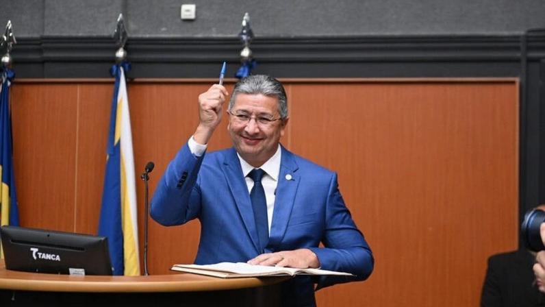 Edilson Damião anunciou pré-candidatura ao governo de Roraima 1 dia depois de deixar o cargo por decisão do TSE