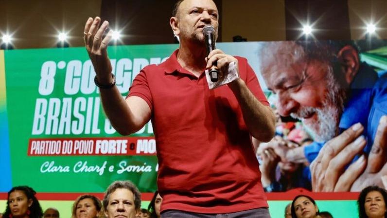 O presidente do PT, Edinho Silva; dirigente petista criticou fala do congressista brasileiro nos Estados Unidos