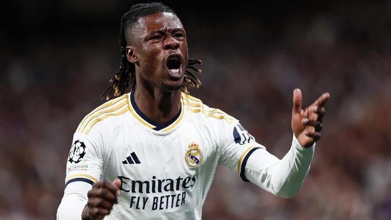 Eduardo Camavinga comemora gol do Real Madrid diante do Manchester City na Liga dos Campeões
