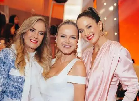 Eliana emociona no especial de Dia das Mães e entrega uma das tardes mais bonitas da televisão brasileira