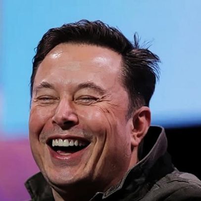 SpaceX, de Elon Musk, solicita IPO avaliado em trilhões