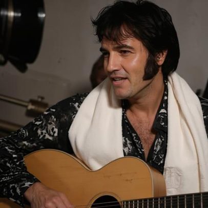 Paul Simon diz que Elvis desperdiçou grande talento